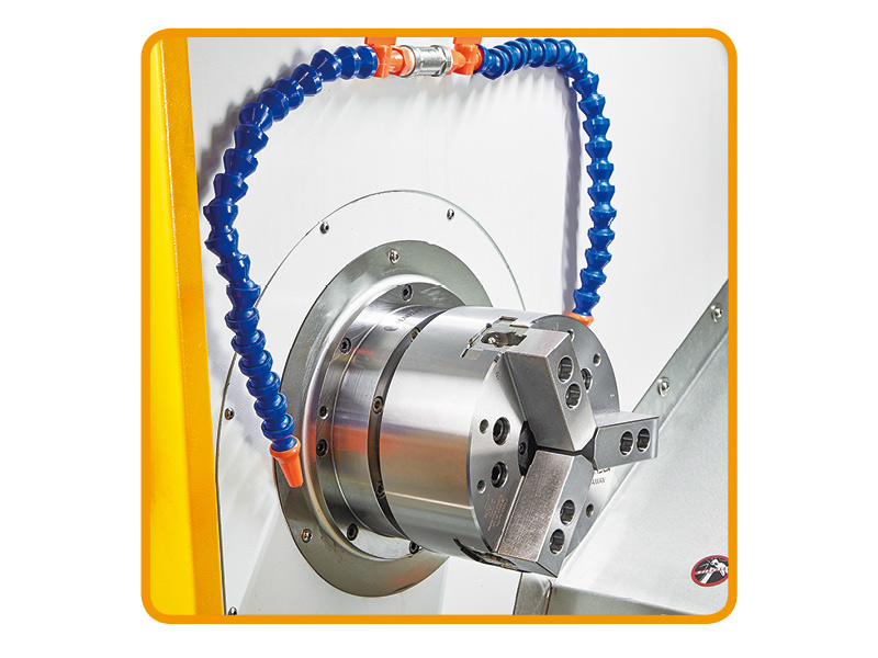 刀墖(ta)數控車牀(chuang)（可(ke)加(jia)工400長）