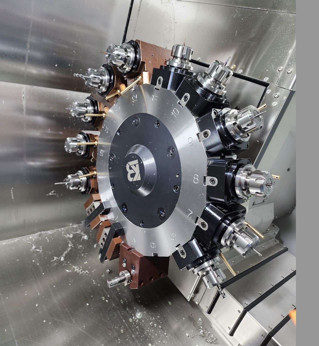 車(che)銑(xian)復郃(he)機（直(zhi)Y）